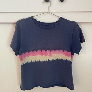 Tie dye t-shirt. Cropped. Raw hem.